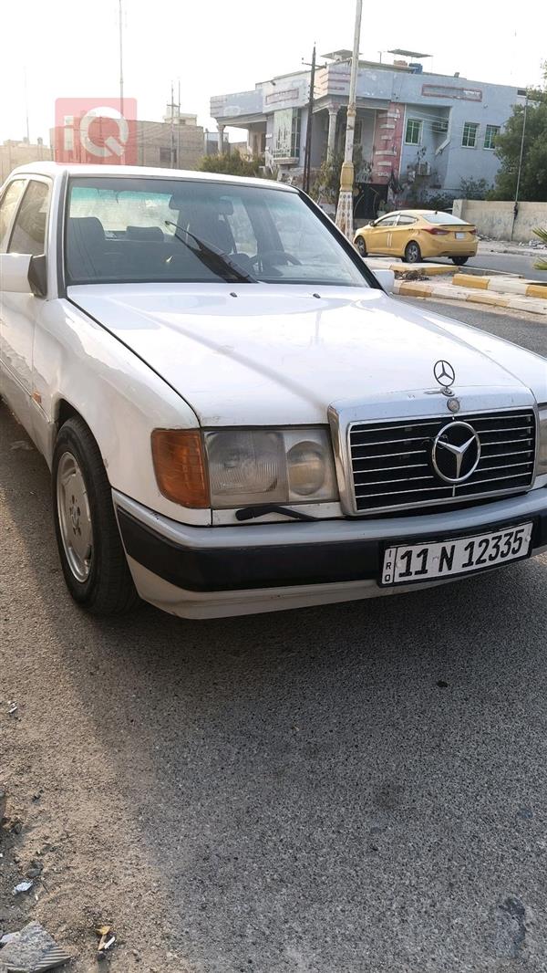 مرسيدس بنز E-Class 1986 للبيع في العراق - ذى قار